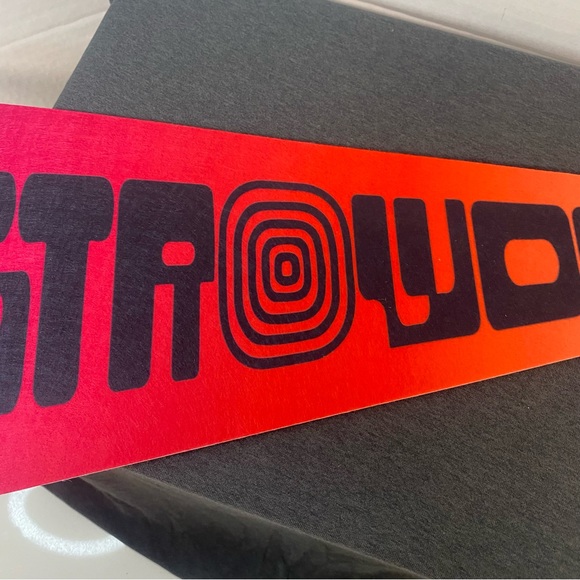 2021 Astroworld Travis Scott Pennant Flag Tour Merch Red & Black New 24 inches - Picture 4 of 7